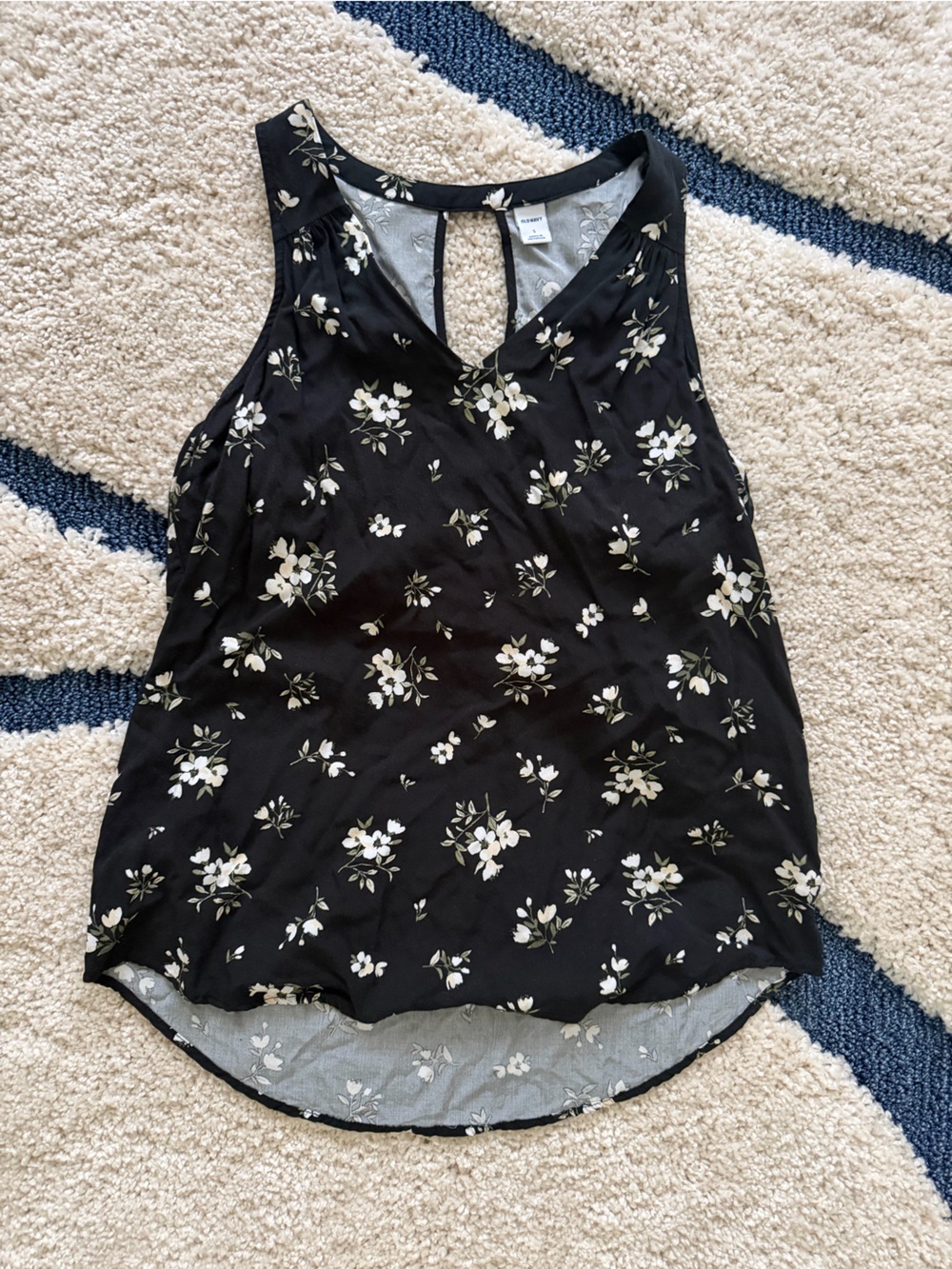 Old Navy Black Floral Sleeveless V-Neck Tank